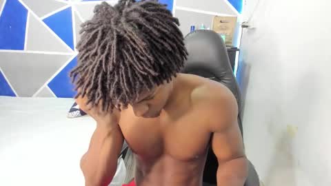 big_black11 online show from November 13, 10:58 am