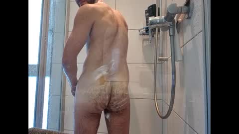 Snapshot of big_cock_fuckvon chatting on December 28, 3:04 pm Tim online show from December 28, 3:04 pm