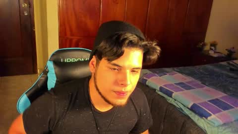 Snapshot of big_cockjughead chatting on November 27, 7:38 pm Logan Sprouse online show from November 27, 7:38 pm