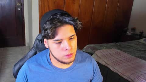 Snapshot of big_cockjughead chatting on December 13, 11:32 pm Logan Sprouse online show from December 13, 11:32 pm