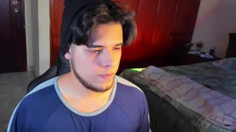 Snapshot of big_cockjughead chatting on December 16, 9:09 pm Logan Sprouse online show from December 16, 9:09 pm