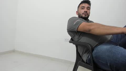 Snapshot of big_dad69 chatting on September 11, 4:01 am Tommy online show from September 11, 4:01 am