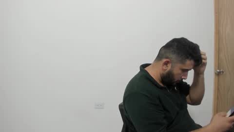 Snapshot of big_dad69 chatting on September 14, 10:53 pm Tommy online show from September 14, 10:53 pm