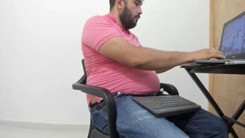 Snapshot of big_dad69 chatting on September 30, 1:32 am Tommy online show from September 30, 1:32 am