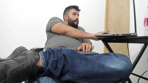 Snapshot of big_dad69 chatting on November 4, 11:26 pm Tommy online show from November 4, 11:26 pm