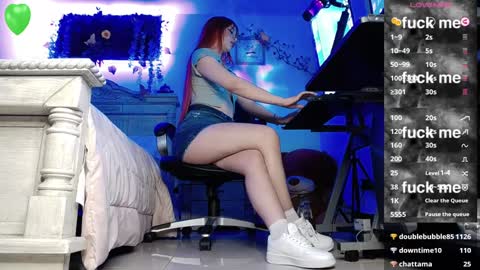 Lava online show from December 3, 10:51 pm