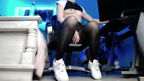 Lava online show from January 21, 2:11 am