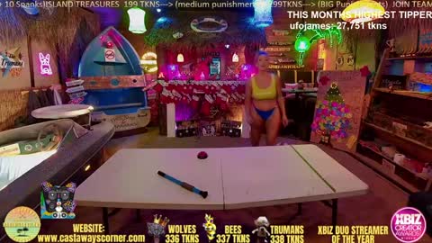 Snapshot of bigbananamilfshake chatting on December 8, 7:15 am Mya and Angelo online show from December 8, 7:15 am