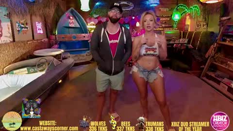 Snapshot of bigbananamilfshake chatting on February 16, 4:42 am Mya and Angelo online show from February 16, 4:42 am