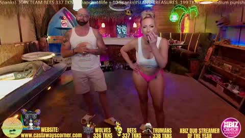 Snapshot of bigbananamilfshake chatting on September 9, 4:45 am Mya and Angelo online show from September 9, 4:45 am