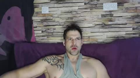 Bigboyband online show from February 8, 8:42 am