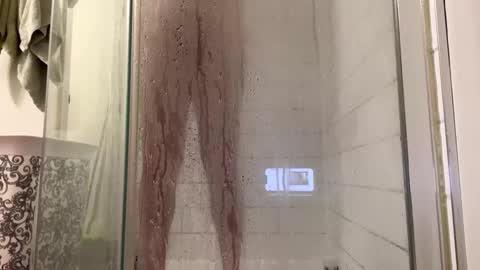 Snapshot of bigbuster685 chatting on December 2, 9:36 am Buster685 online show from December 2, 9:36 am