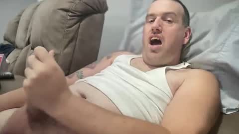 bigcocksuckingslut online show from December 23, 4:17 pm