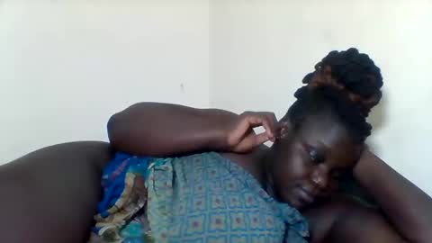 Snapshot of bigdarkass chatting on January 5, 11:04 am VIOLET online show from January 5, 11:04 am