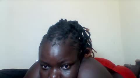 Snapshot of bigdarkass chatting on January 17, 8:24 am VIOLET online show from January 17, 8:24 am