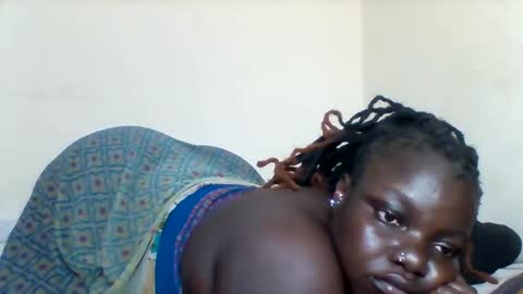 Snapshot of bigdarkass chatting on January 22, 11:21 pm VIOLET online show from January 22, 11:21 pm