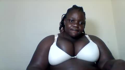 Snapshot of bigdarkass chatting on February 11, 10:50 pm VIOLET online show from February 11, 10:50 pm