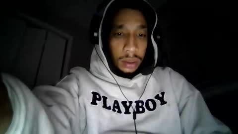 Snapshot of bigdickmarixxx chatting on December 16, 8:30 am bigdickmarixxx online show from December 16, 8:30 am