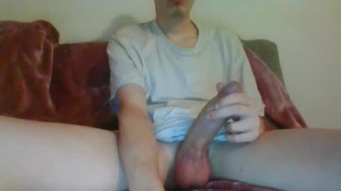 Snapshot of bigdivkoh22 chatting on January 7, 9:57 pm bigdivk online show from January 7, 9:57 pm