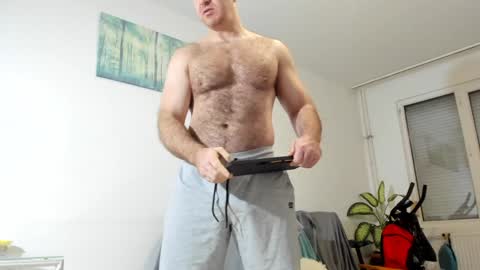 Snapshot of bigdudex chatting on January 14, 5:34 pm bigdudex online show from January 14, 5:34 pm