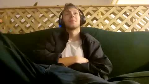 biggestboiiii online show from February 3, 12:15 am