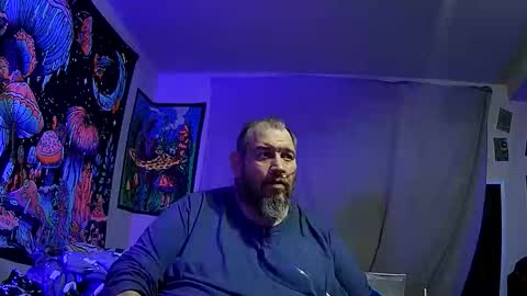 Snapshot of bigman42of0rlife chatting on December 14, 12:05 am bigman42of0rlife online show from December 14, 12:05 am