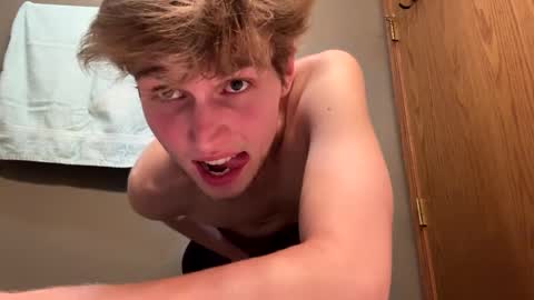 bigskinnyboyshh online show from December 20, 5:36 am