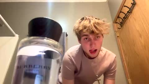 bigskinnyboyshh online show from January 5, 8:42 pm