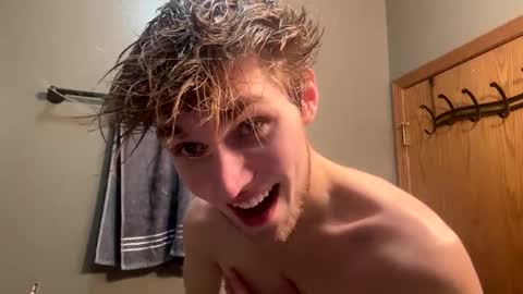 bigskinnyboyshh online show from January 18, 9:45 pm