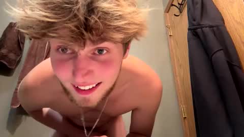 bigskinnyboyshh online show from September 23, 1:08 am