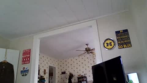 Jeremy online show from October 18, 7:03 pm