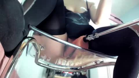 bisex woman online show from February 23, 9:16 pm