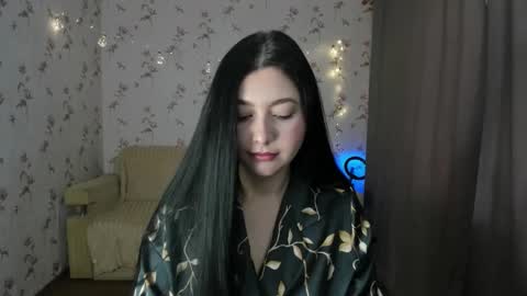 Snapshot of black_berry_bla_ck chatting on December 16, 8:41 am black_berry_bla_ck online show from December 16, 8:41 am