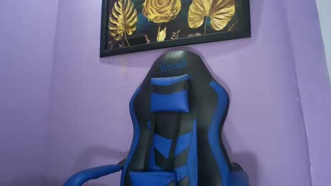 tu morenito online show from December 9, 10:30 pm