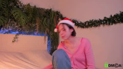 Jenny online show from December 17, 1:38 pm