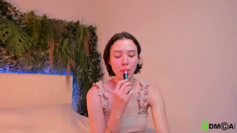 Jenny online show from January 14, 1:28 pm