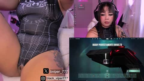 Snapshot of black_viperr chatting on January 23, 3:32 pm Mel online show from January 23, 3:32 pm