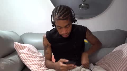 BlackBullTitus online show from October 6, 10:18 pm