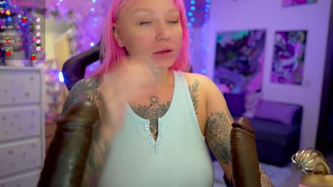 Alice online show from December 22, 10:04 pm