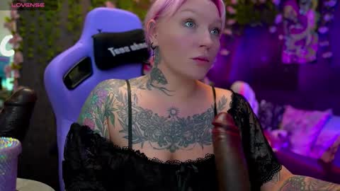 Alice online show from September 17, 7:04 pm