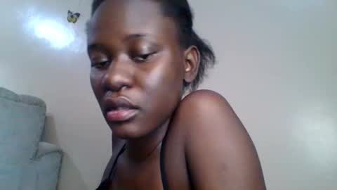 Snapshot of blackmela chatting on September 17, 12:18 pm Blackmela online show from September 17, 12:18 pm