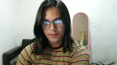 Ellez online show from December 17, 7:37 pm