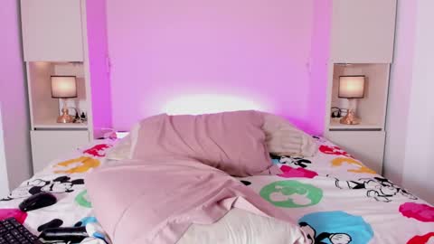 Snapshot of blackywhiite chatting on February 5, 8:54 am GRACE online show from February 5, 8:54 am