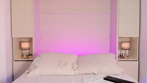 Snapshot of blackywhiite chatting on February 9, 4:36 am GRACE online show from February 9, 4:36 am