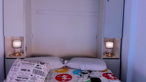 Snapshot of blackywhiite chatting on October 31, 4:57 am GRACE online show from October 31, 4:57 am