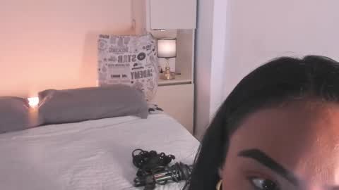 Snapshot of blackywhiite chatting on November 3, 12:39 pm GRACE online show from November 3, 12:39 pm