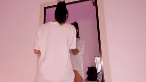 Snapshot of blackywhiite chatting on December 4, 12:03 pm GRACE online show from December 4, 12:03 pm