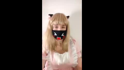 blairebellia online show from December 17, 2:23 pm