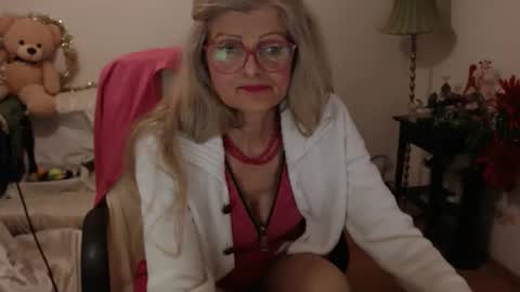 blairfort online show from December 8, 10:47 pm