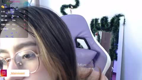   online show from December 3, 11:55 am